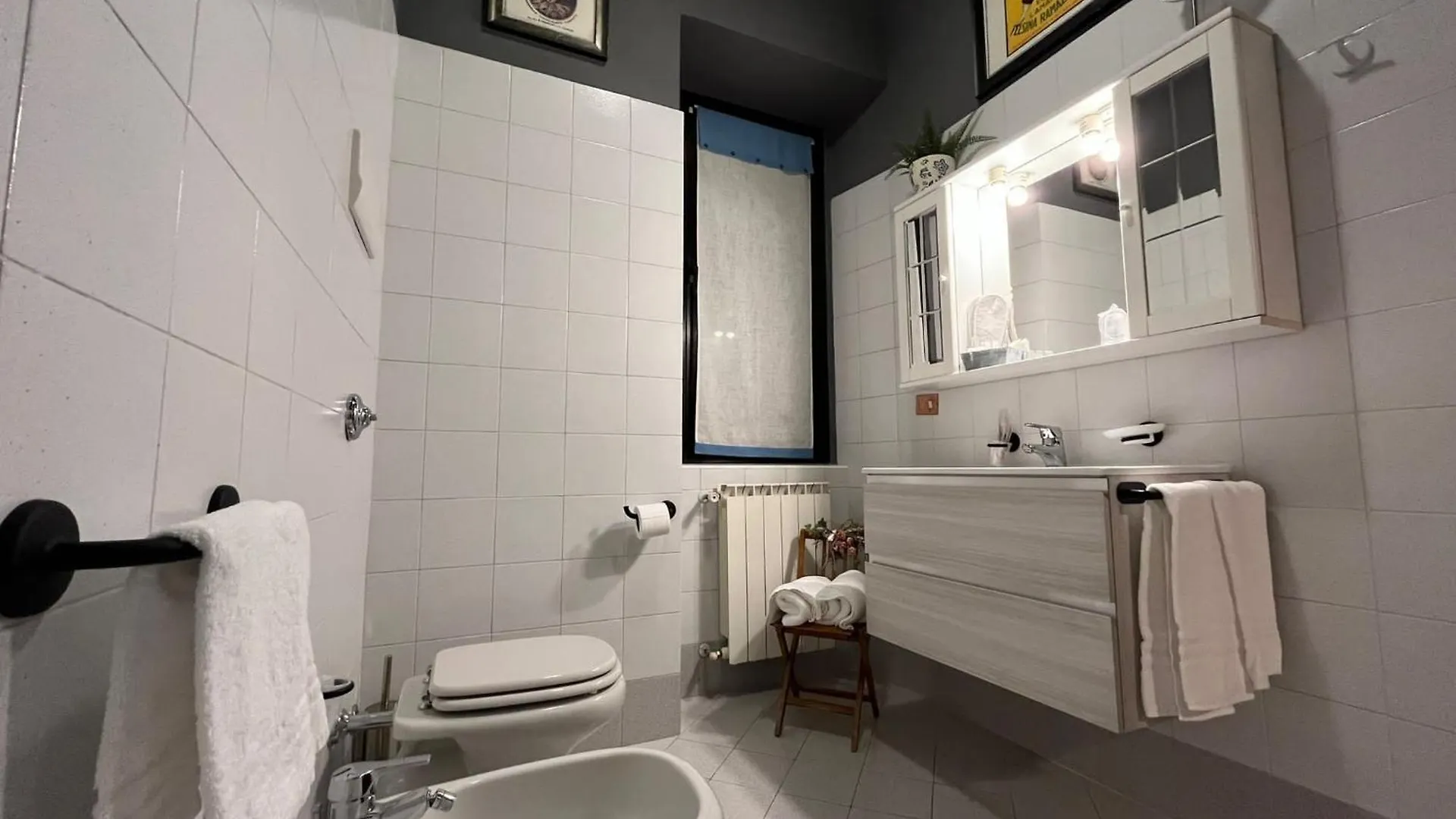 Casa Aida B&B By Opera House Mezzago 0*,  Italie